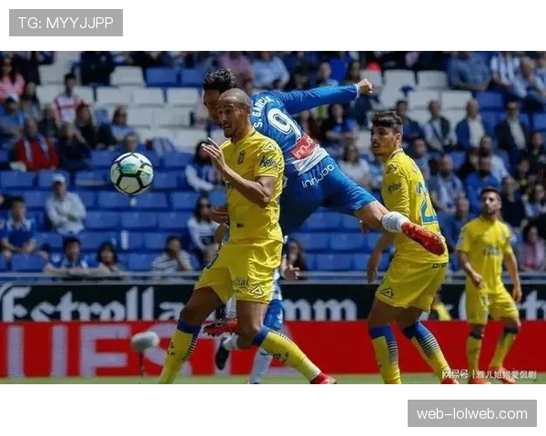 观点:VAR的频繁介入是否正在破坏西甲比赛的流畅性与裁判权威? 观点:VAR的频繁介入是否正在破坏西甲比赛的流畅性与裁判权威?